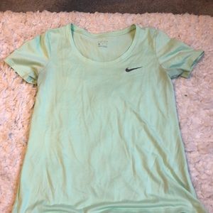NIKE T-shirt